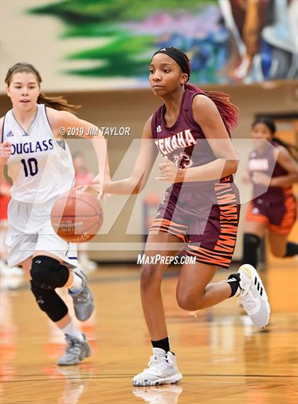 Thumbnail 3 in Tenaha vs Douglass (Lipan HD Howard Classic) photogallery.