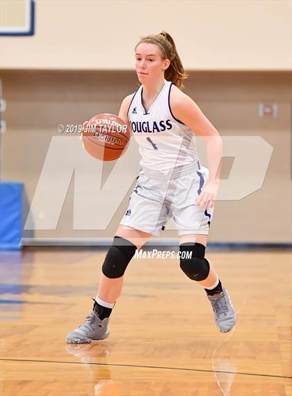 Thumbnail 2 in Tenaha vs Douglass (Lipan HD Howard Classic) photogallery.