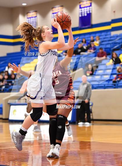 Thumbnail 1 in Tenaha vs Douglass (Lipan HD Howard Classic) photogallery.