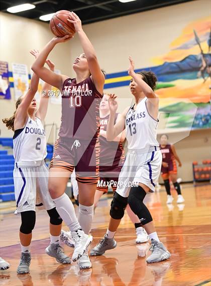 Thumbnail 1 in Tenaha vs Douglass (Lipan HD Howard Classic) photogallery.