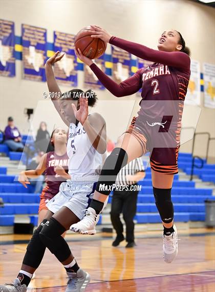 Thumbnail 2 in Tenaha vs Douglass (Lipan HD Howard Classic) photogallery.