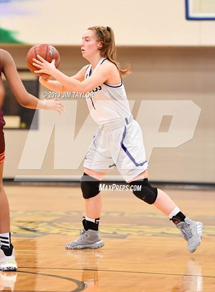 Thumbnail 2 in Tenaha vs Douglass (Lipan HD Howard Classic) photogallery.