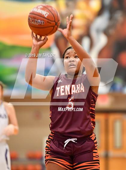 Thumbnail 1 in Tenaha vs Douglass (Lipan HD Howard Classic) photogallery.