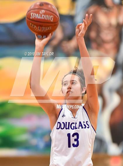 Thumbnail 2 in Tenaha vs Douglass (Lipan HD Howard Classic) photogallery.