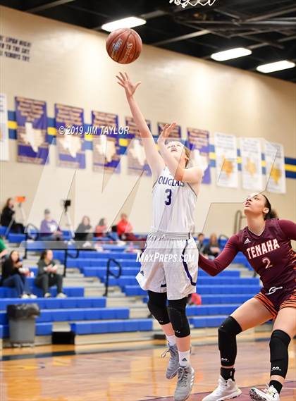 Thumbnail 3 in Tenaha vs Douglass (Lipan HD Howard Classic) photogallery.