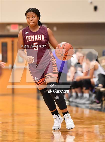 Thumbnail 1 in Tenaha vs Douglass (Lipan HD Howard Classic) photogallery.