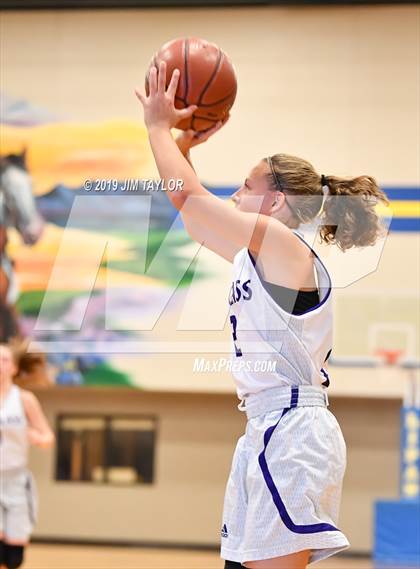 Thumbnail 1 in Tenaha vs Douglass (Lipan HD Howard Classic) photogallery.