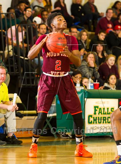 Thumbnail 3 in Mountain View vs Lee (Joe Cascio Holiday Classic) photogallery.