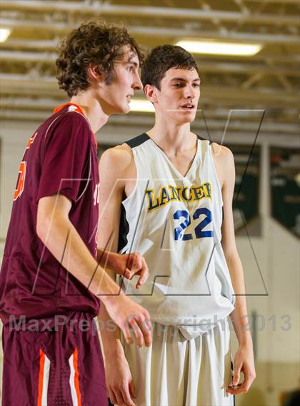 Thumbnail 3 in Mountain View vs Lee (Joe Cascio Holiday Classic) photogallery.