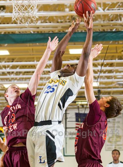 Thumbnail 2 in Mountain View vs Lee (Joe Cascio Holiday Classic) photogallery.