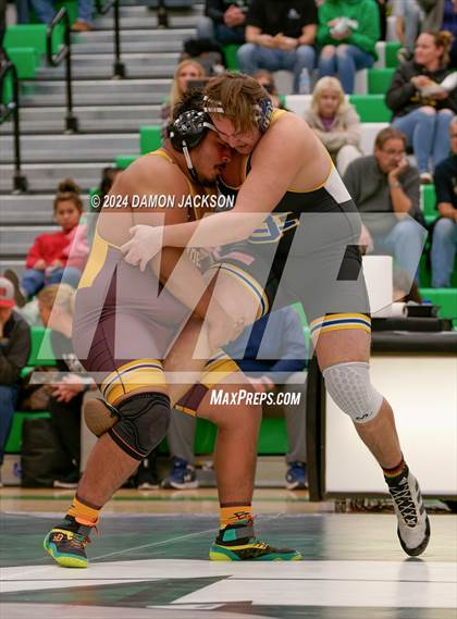 Thumbnail 3 in Eldorado vs Boulder City photogallery.