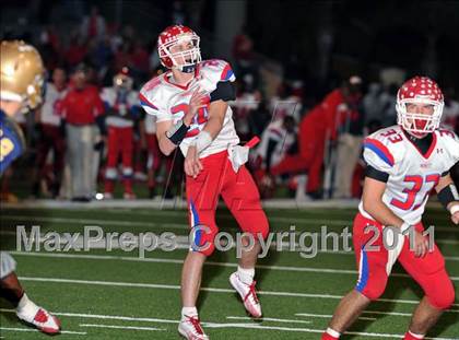 Thumbnail 1 in Manatee vs. St. Thomas Aquinas (FHSAA 5A Semifinal) photogallery.
