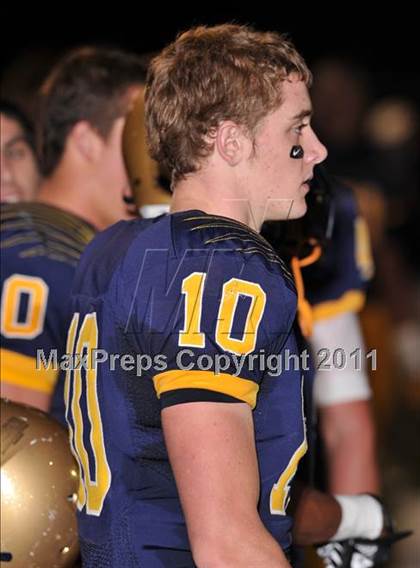 Thumbnail 3 in Manatee vs. St. Thomas Aquinas (FHSAA 5A Semifinal) photogallery.