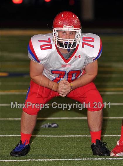 Thumbnail 2 in Manatee vs. St. Thomas Aquinas (FHSAA 5A Semifinal) photogallery.