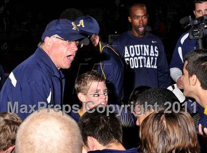 Thumbnail 2 in Manatee vs. St. Thomas Aquinas (FHSAA 5A Semifinal) photogallery.