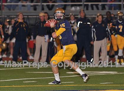 Thumbnail 3 in Manatee vs. St. Thomas Aquinas (FHSAA 5A Semifinal) photogallery.