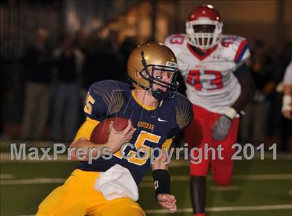 Thumbnail 1 in Manatee vs. St. Thomas Aquinas (FHSAA 5A Semifinal) photogallery.