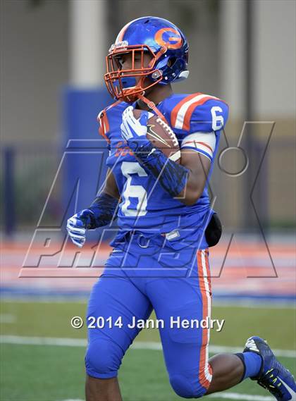 Thumbnail 2 in St. John Bosco @ Bishop Gorman photogallery.
