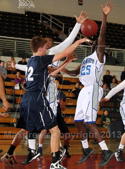 Thumbnail 2 in Flintridge Prep vs Alta Loma (SoCal Shootout) photogallery.