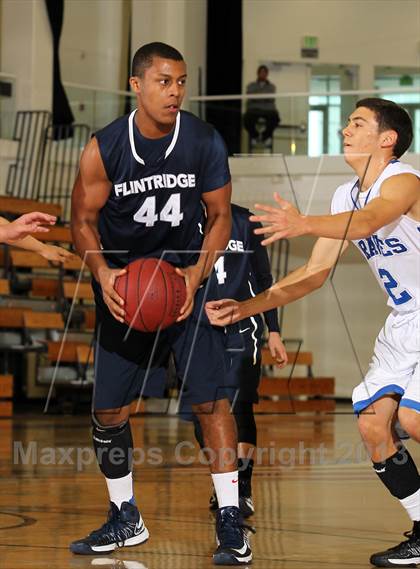 Thumbnail 2 in Flintridge Prep vs Alta Loma (SoCal Shootout) photogallery.