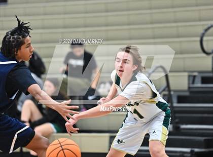 Thumbnail 2 in Columbine vs Bear Creek photogallery.