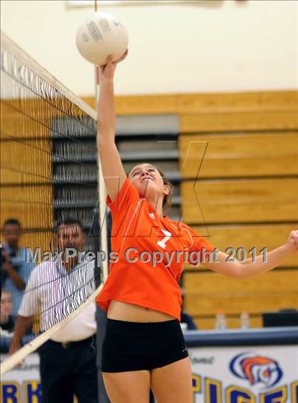 Thumbnail 2 in Woodland @ Inderkum photogallery.
