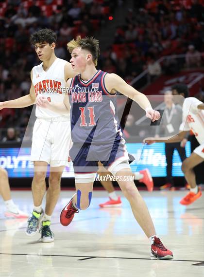Thumbnail 2 in Woods Cross vs. Murray (UHSAA 5A Semifinal) photogallery.
