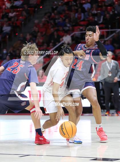 Thumbnail 2 in Woods Cross vs. Murray (UHSAA 5A Semifinal) photogallery.