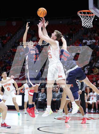 Thumbnail 2 in Woods Cross vs. Murray (UHSAA 5A Semifinal) photogallery.