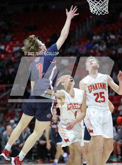 Thumbnail 2 in Woods Cross vs. Murray (UHSAA 5A Semifinal) photogallery.