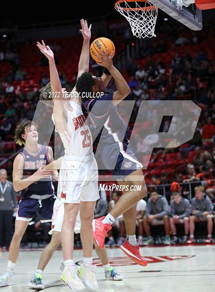 Thumbnail 1 in Woods Cross vs. Murray (UHSAA 5A Semifinal) photogallery.