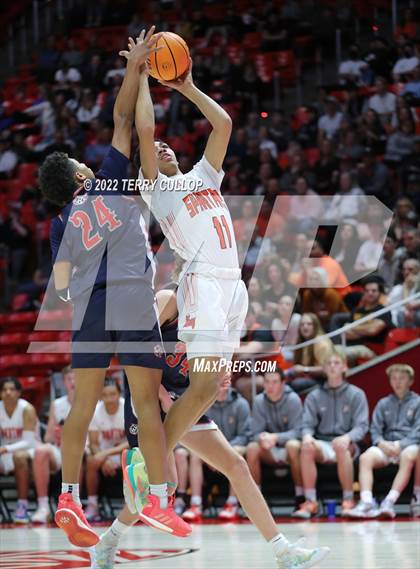 Thumbnail 2 in Woods Cross vs. Murray (UHSAA 5A Semifinal) photogallery.