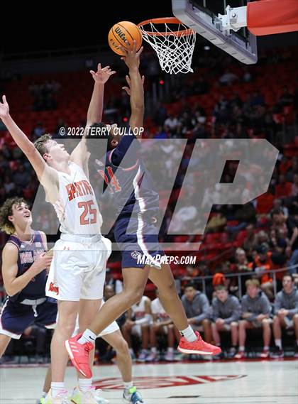 Thumbnail 3 in Woods Cross vs. Murray (UHSAA 5A Semifinal) photogallery.