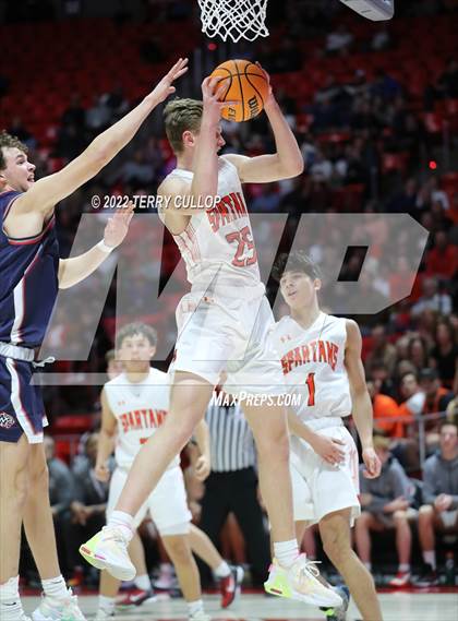 Thumbnail 3 in Woods Cross vs. Murray (UHSAA 5A Semifinal) photogallery.