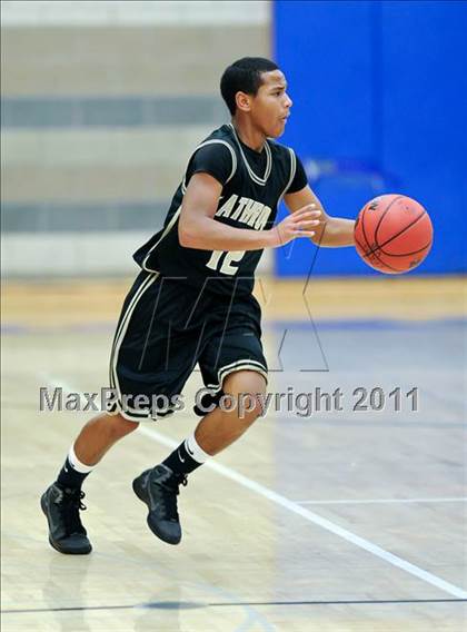 Thumbnail 2 in Ceres vs Lathrop (Rocklin Holiday Tournament) photogallery.
