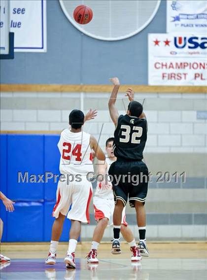 Thumbnail 1 in Ceres vs Lathrop (Rocklin Holiday Tournament) photogallery.