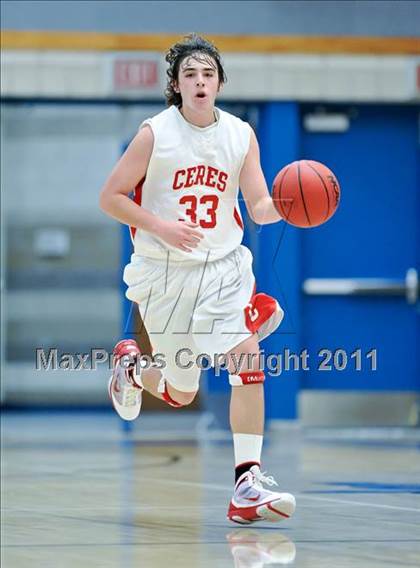 Thumbnail 2 in Ceres vs Lathrop (Rocklin Holiday Tournament) photogallery.
