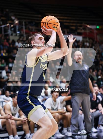 Thumbnail 1 in CIFCS (D-2 Section Championship) Dinuba vs. Mission College Prep photogallery.