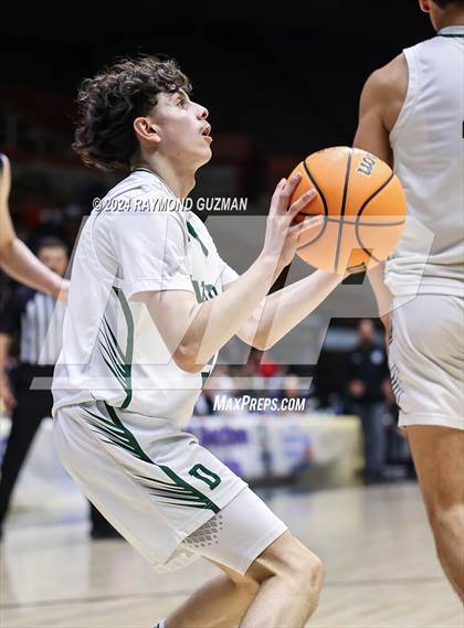 Thumbnail 2 in CIFCS (D-2 Section Championship) Dinuba vs. Mission College Prep photogallery.