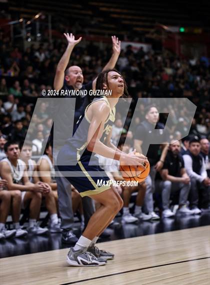 Thumbnail 1 in CIFCS (D-2 Section Championship) Dinuba vs. Mission College Prep photogallery.