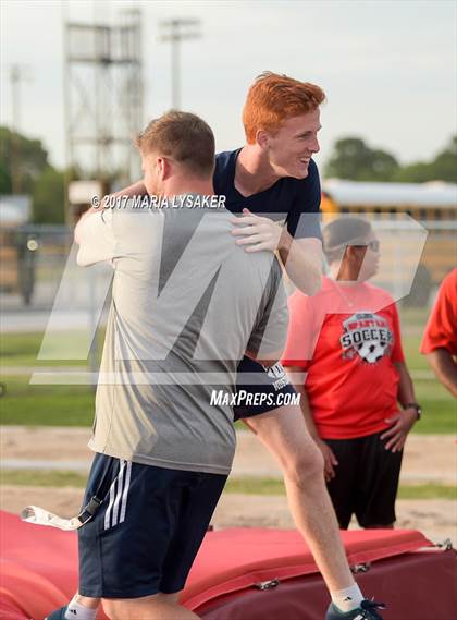 Thumbnail 3 in UIL 17-6A Boys District Championship photogallery.