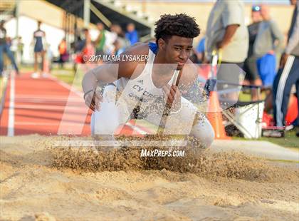 Thumbnail 1 in UIL 17-6A Boys District Championship photogallery.