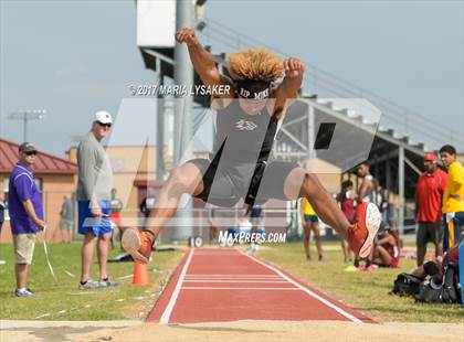 Thumbnail 1 in UIL 17-6A Boys District Championship photogallery.