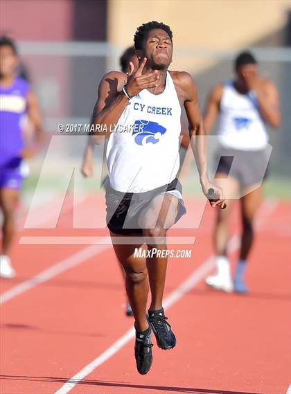 Thumbnail 1 in UIL 17-6A Boys District Championship photogallery.