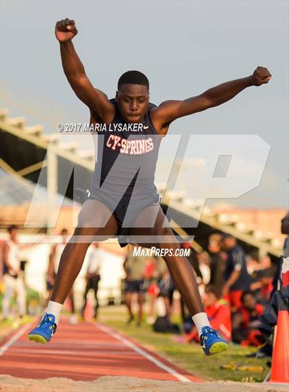 Thumbnail 1 in UIL 17-6A Boys District Championship photogallery.