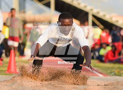 Thumbnail 1 in UIL 17-6A Boys District Championship photogallery.