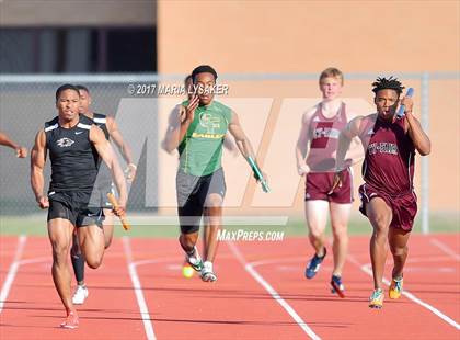 Thumbnail 2 in UIL 17-6A Boys District Championship photogallery.