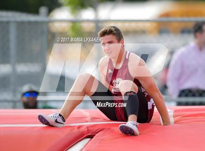 Thumbnail 3 in UIL 17-6A Boys District Championship photogallery.