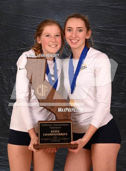 Thumbnail 2 in Menlo School (CIF State D4 Awards) photogallery.