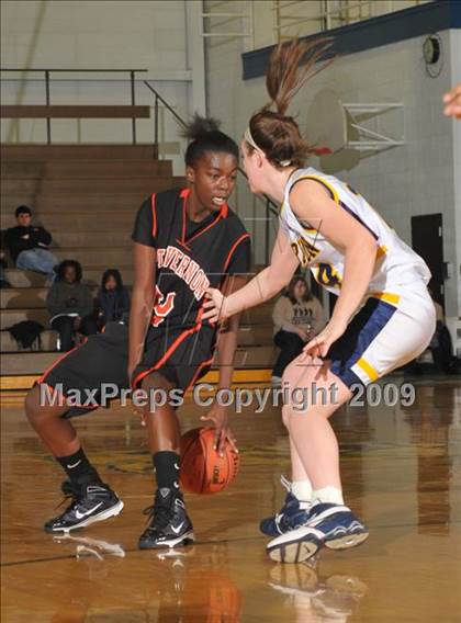 Thumbnail 3 in Mt. Vernon vs. Marion (Best of the Midwest Shootout) photogallery.